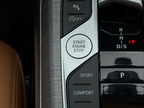 New 2026 BMW 330i Sedan w/ Convenience Package RWD image 23