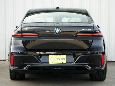 Used 2023 BMW i7 xDrive60 w/ Executive Package 2 image 11