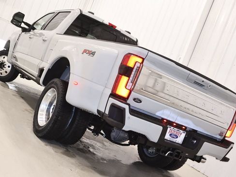 New 2026 Ford F450 Platinum image 36