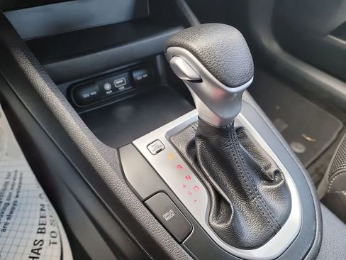 Used 2020 Kia Forte LXS FWD image 20