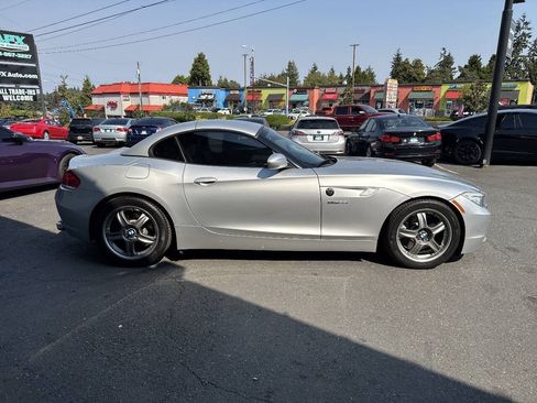 Used 2009 BMW Z4 sDrive35i RWD image 7