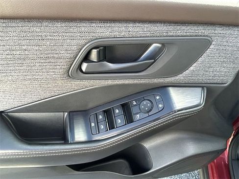 Certified 2021 Nissan Rogue S image 16