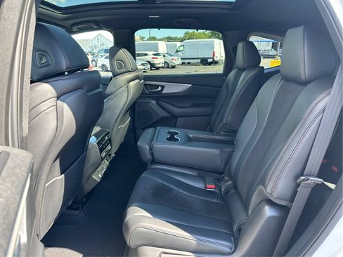 Used 2023 Acura MDX A-Spec AWD/4WD image 10