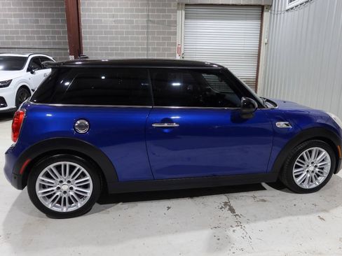 Used 2019 MINI Cooper S w/ Signature Upholstery Package FWD image 6