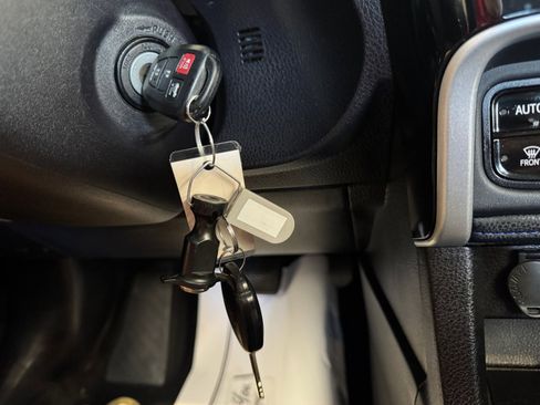 Used 2019 Toyota Corolla SE image 30