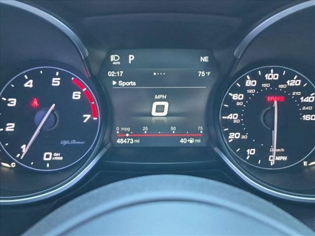 Used 2018 Alfa Romeo Stelvio Sport w/ Quick Order Package 22J Sport AWD/4WD image 11