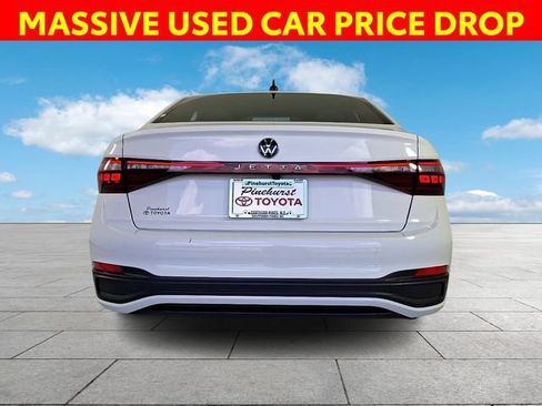 Used 2025 Volkswagen Jetta Sport FWD image 7
