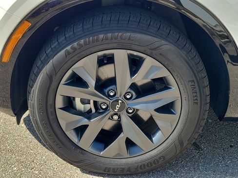 Used 2024 Kia Sportage SX Prestige image 10