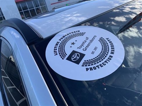 Used 2023 Toyota Corolla Cross XSE image 37