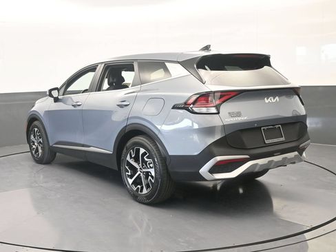 Used 2025 Kia Sportage EX FWD image 4