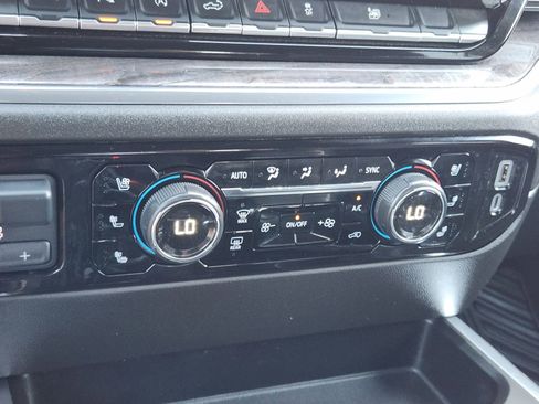 Used 2023 Chevrolet Silverado 1500 LTZ image 20