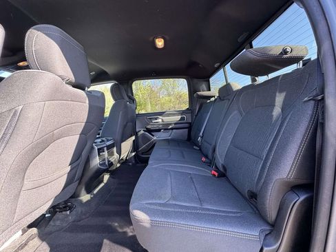 Used 2020 RAM 1500 Big Horn AWD/4WD image 14