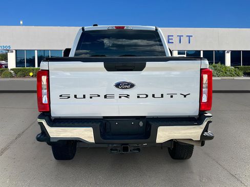 Used 2024 Ford F250 XL image 6