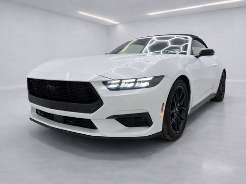 Used 2026 Ford Mustang Premium image 7