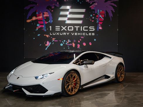 Used 2015 Lamborghini Huracan LP 610-4 AWD/4WD image 1