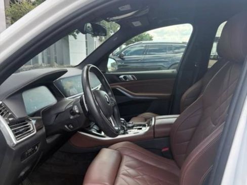 Used 2023 BMW X5 xDrive40i w/ Premium Package AWD/4WD image 3