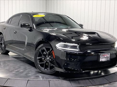Used 2022 Dodge Charger R/T w/ Plus Group RWD image 3