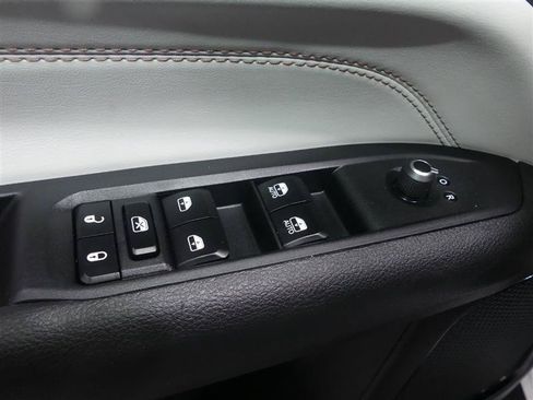 Used 2023 Jeep Compass Limited AWD/4WD image 20