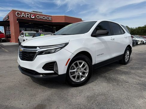 Used 2022 Chevrolet Equinox LS FWD image 1