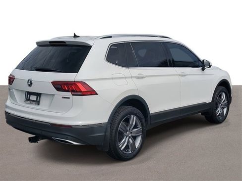 Used 2019 Volkswagen Tiguan SEL Premium image 4
