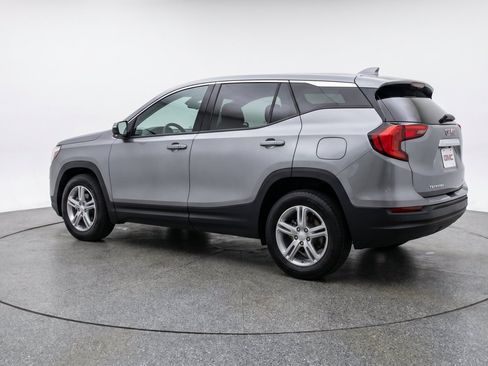 Used 2024 GMC Terrain SLE FWD image 6