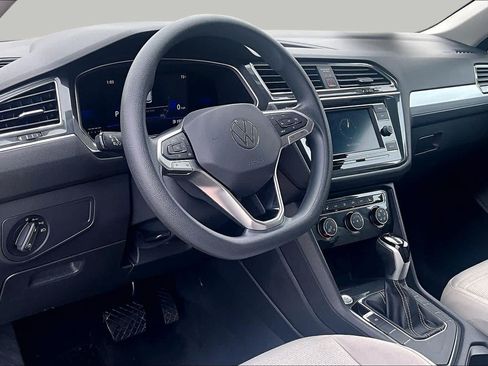 Used 2022 Volkswagen Tiguan S FWD image 17