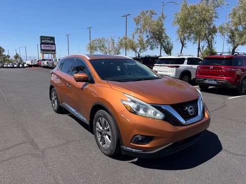 Used 2015 Nissan Murano SL w/ SL Technology Package FWD image 3