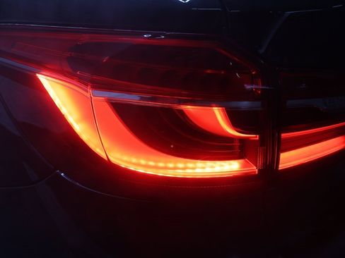 Used 2018 BMW X6 M w/ Executive Package image 26