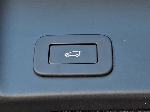 Certified 2026 Land Rover Range Rover Evoque S image 27