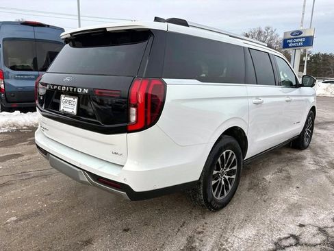 Used 2025 Ford Expedition Max Platinum image 3
