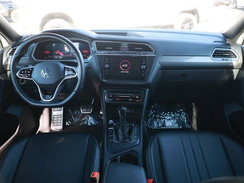 Used 2023 Volkswagen Tiguan SE R-Line image 24