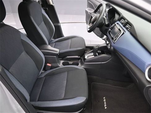 Certified 2023 Nissan Versa SV image 24