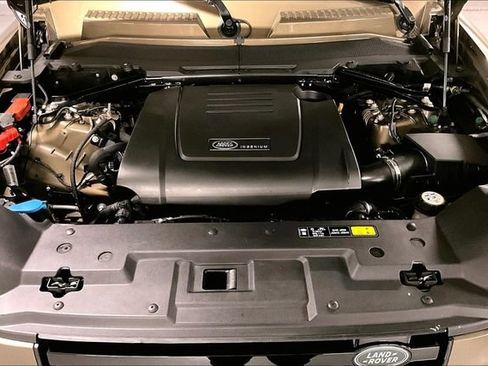 Certified 2025 Land Rover Defender 110 S AWD/4WD image 9