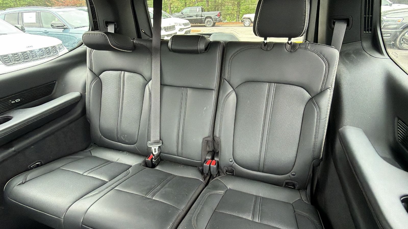 Certified 2025 Jeep Grand Wagoneer Series II Obsidian w/ Quick Order Packagew 28T AWD/4WD image 26