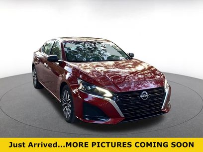 Used 2025 Nissan Altima 2.5 SV
