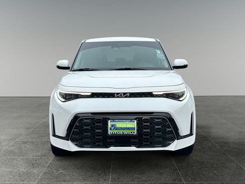 Used 2023 Kia Soul GT-Line w/ GT-Line Technology Package FWD image 2