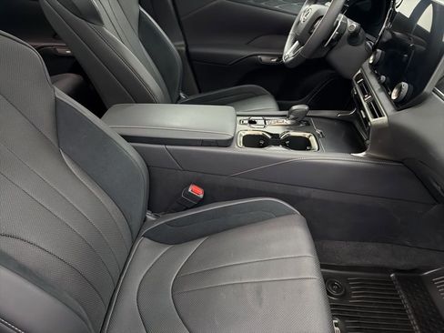 Used 2024 Lexus RX 500h F Sport image 30