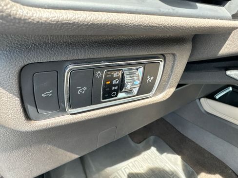 Used 2022 Lincoln Corsair AWD w/ Premium Package image 20