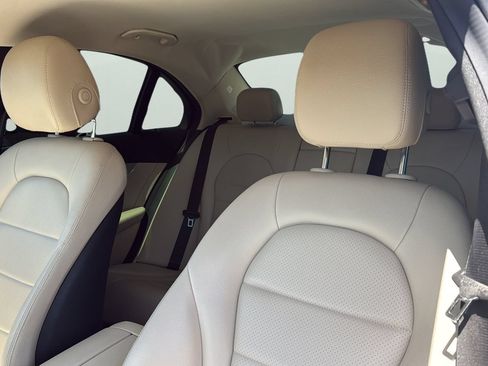 Used 2017 Mercedes-Benz C 300 Sedan image 6