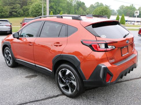 Used 2024 Subaru Crosstrek 2.5i Limited AWD/4WD image 3