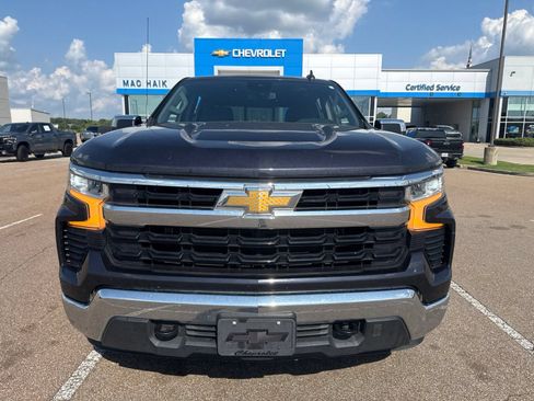 Used 2023 Chevrolet Silverado 1500 LT w/ Texas Edition Plus AWD/4WD image 2