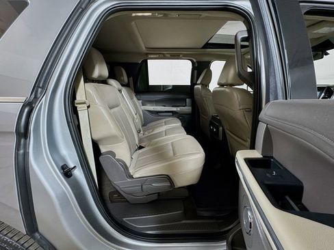 Used 2021 Ford Expedition Max XLT RWD image 28