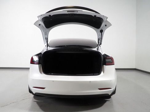 Used 2019 Tesla Model 3 Performance image 39