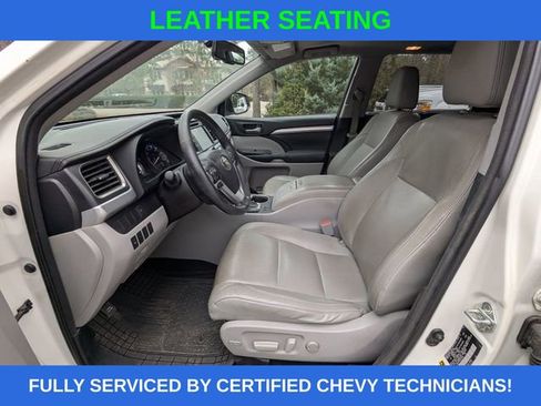 Used 2015 Toyota Highlander XLE image 4