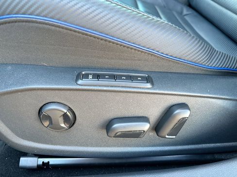 Used 2023 Volkswagen Golf R image 14