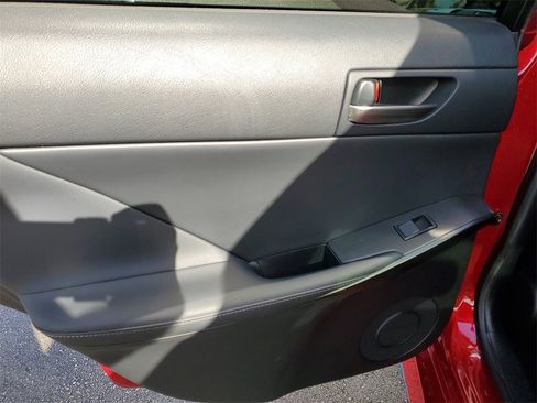 Used 2022 Lexus IS 350 F Sport image 9