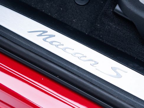 New 2026 Porsche Macan S image 14