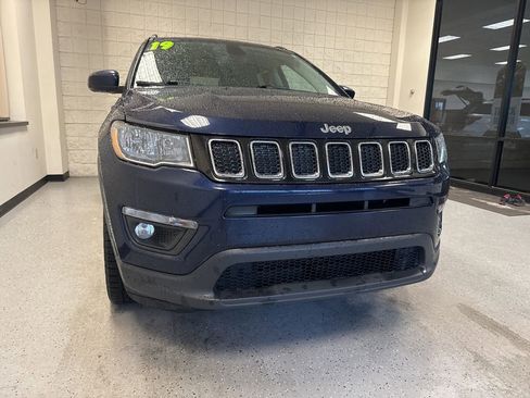 Used 2019 Jeep Compass Latitude w/ Cold Weather Group AWD/4WD image 30