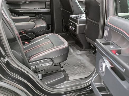 Used 2019 Ford Expedition Limited w/ Equipment Group 303A AWD/4WD image 29