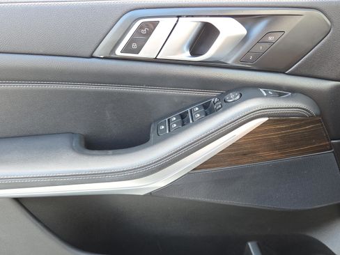 Used 2019 BMW X5 xDrive40i w/ Convenience Package image 40